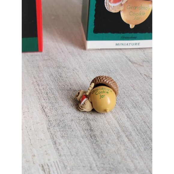 Hallmark miniature mom grandmother grandchild ornament variety set Xmas - Picture 4 of 7